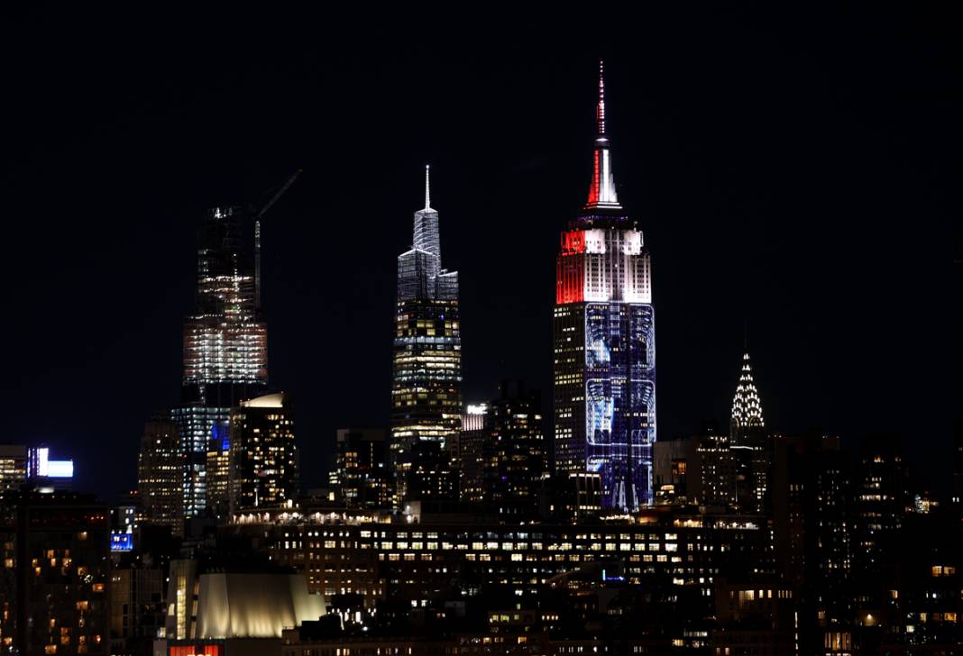 Star Wars karakterleri Empire State binasına yansıtıldı 10