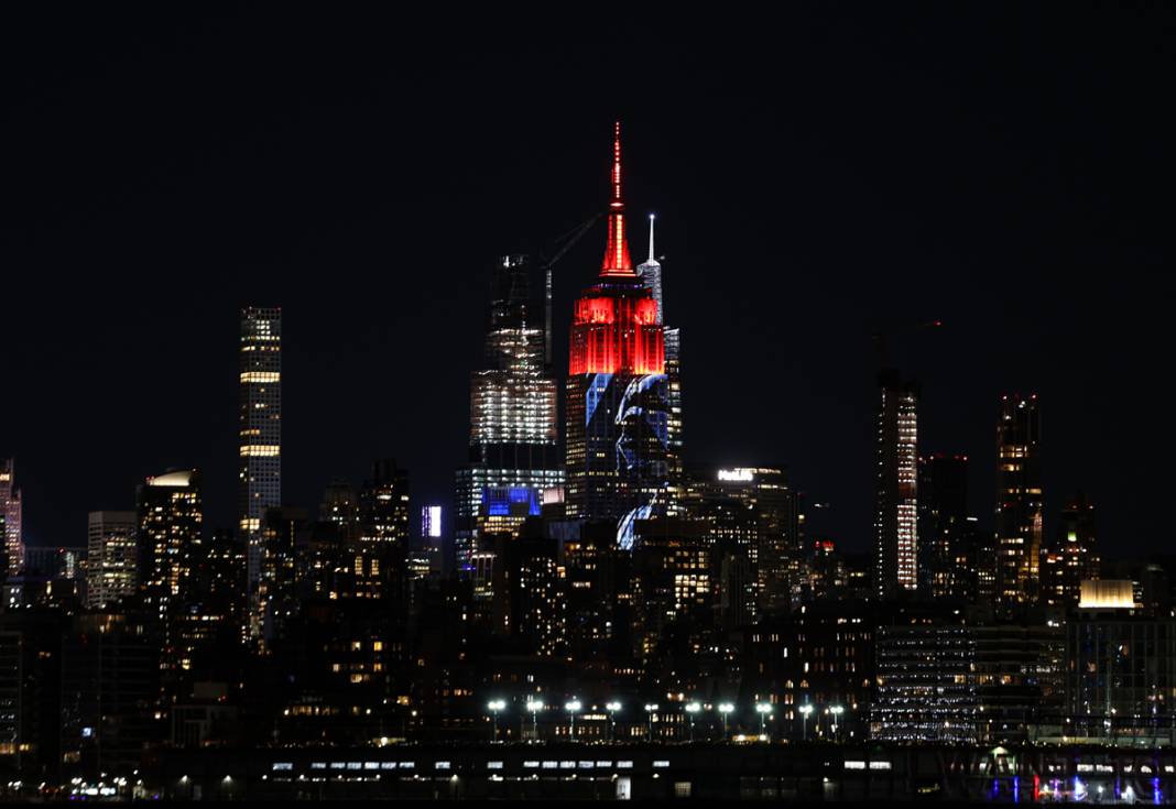 Star Wars karakterleri Empire State binasına yansıtıldı 11