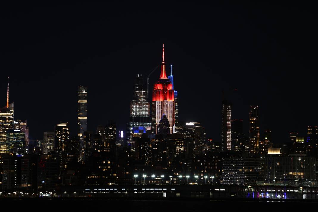 Star Wars karakterleri Empire State binasına yansıtıldı 8