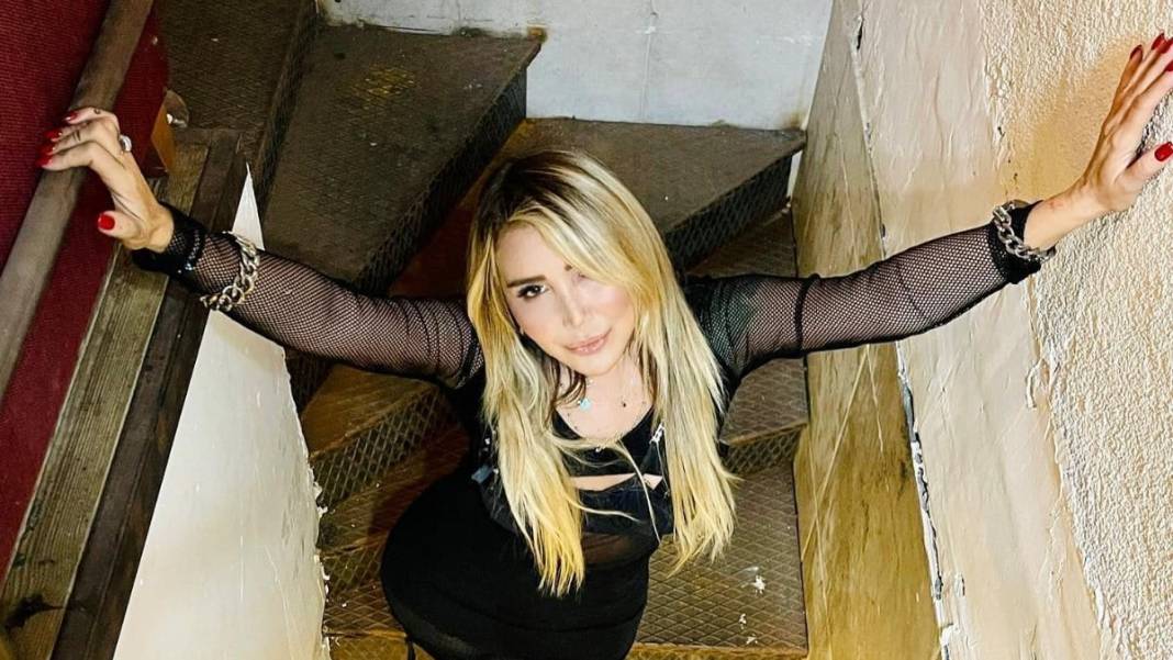 Yonca Evcimik'in estetikli hali şok etti! Kim der 60 yaşında, son hali "paranın gücü" dedirtti 1