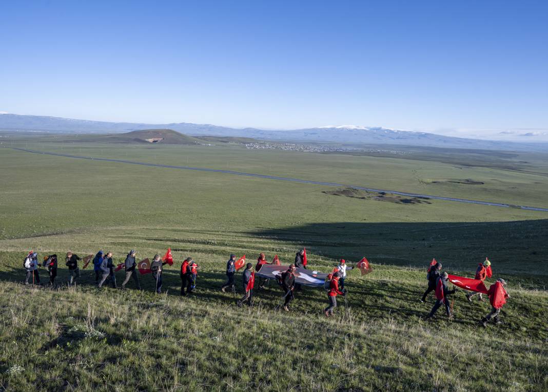 Yahni Dağı'nın zirvesinde 19 Mayıs coşkusu! 1