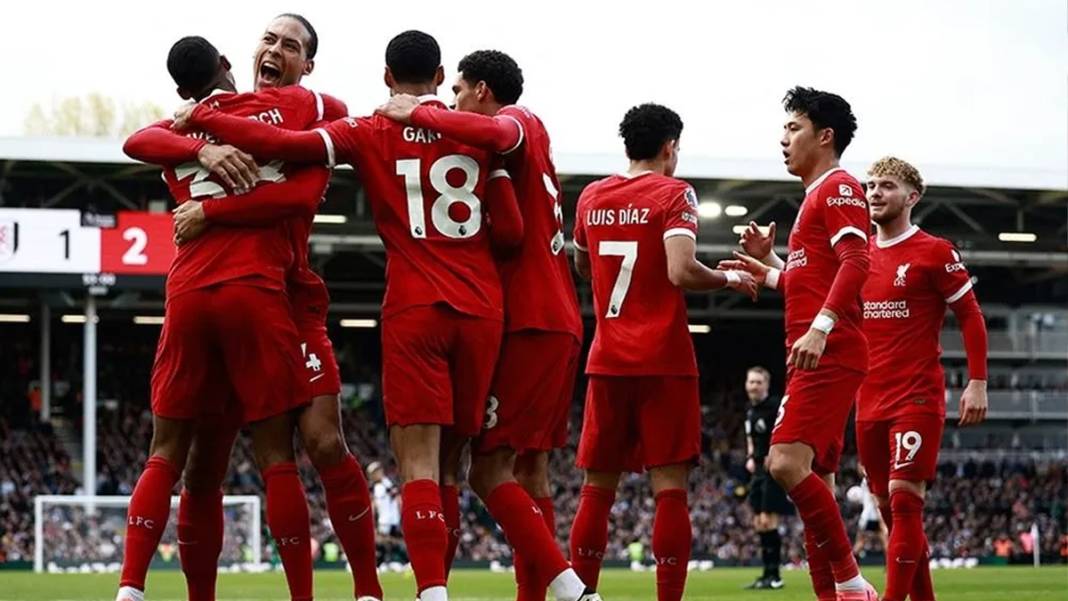 Avrupa'nın en iyi takımları belli oldu: İlk 20'de Türkiye'den 2 kulüp var 13