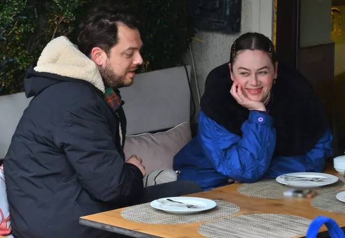 Demet Evgar'ın erkek kardeşi de oyuncuymuş! Hatta aynı dizide çıktılar: O ismi görünce çok şaşıracaksınız 5