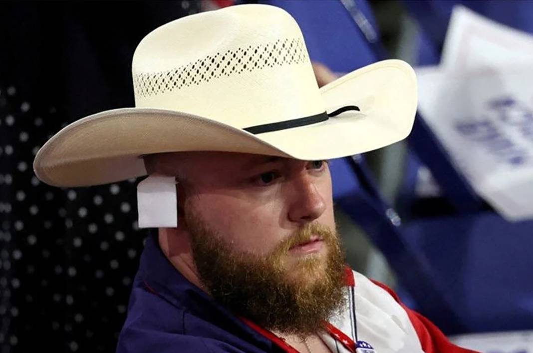 Trump destekçilerinden bandaj akımı 7