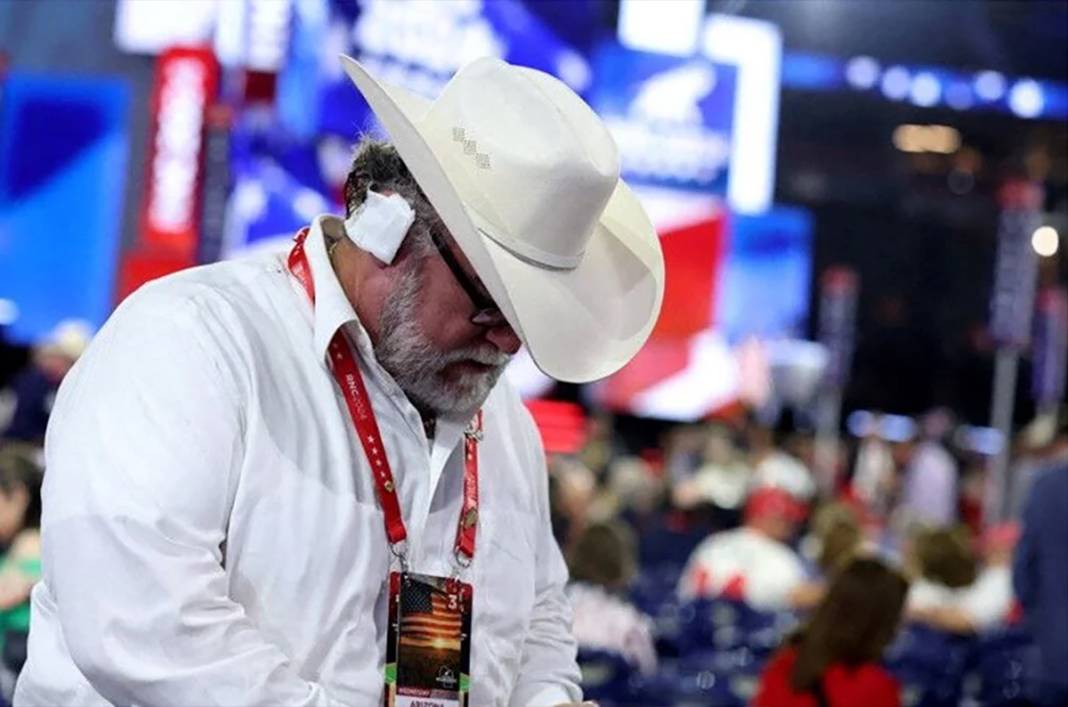 Trump destekçilerinden bandaj akımı 6