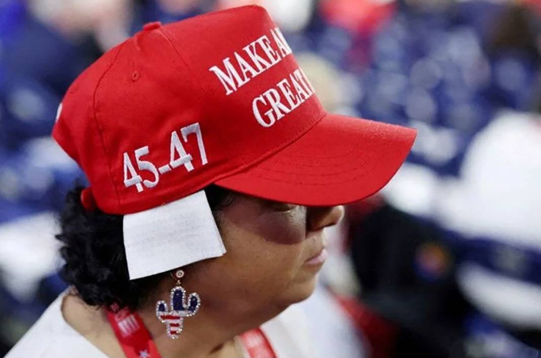 Trump destekçilerinden bandaj akımı 4