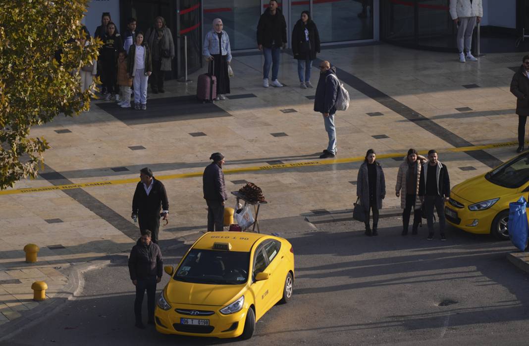 86 yıllık özlem... Saat 9'u 5 geçe hayat durdu 51