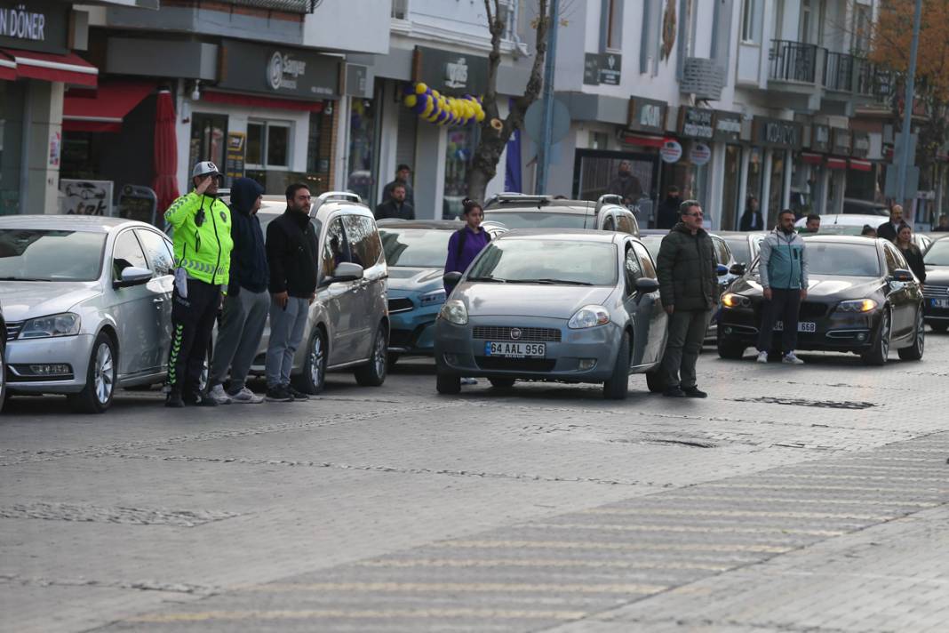 86 yıllık özlem... Saat 9'u 5 geçe hayat durdu 34