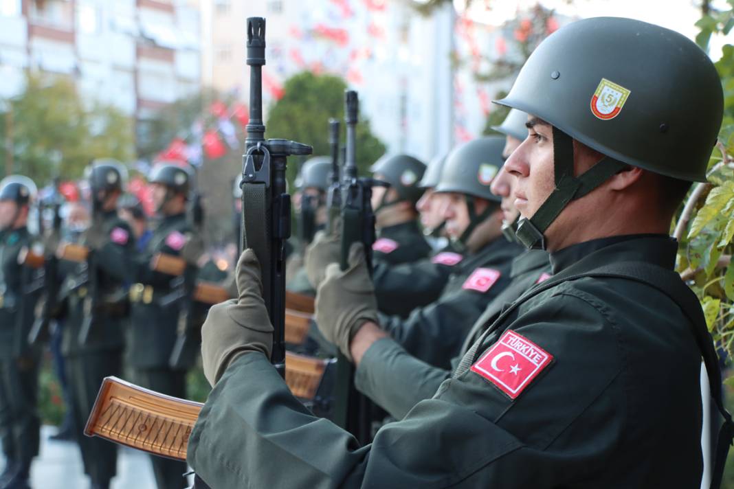 86 yıllık özlem... Saat 9'u 5 geçe hayat durdu 29