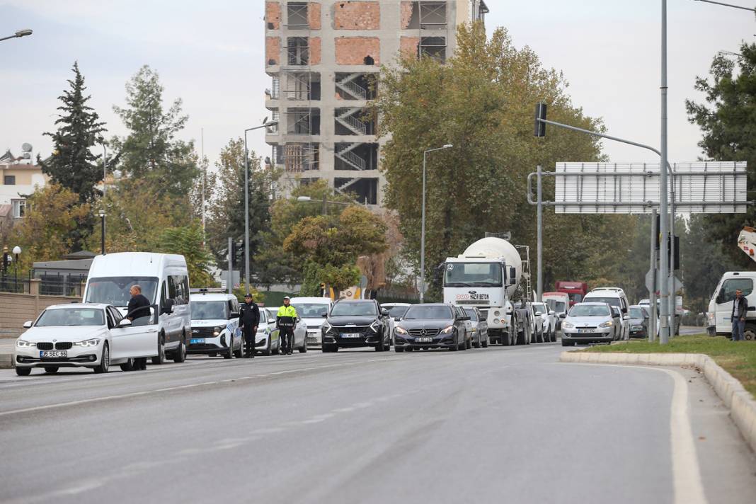 86 yıllık özlem... Saat 9'u 5 geçe hayat durdu 27