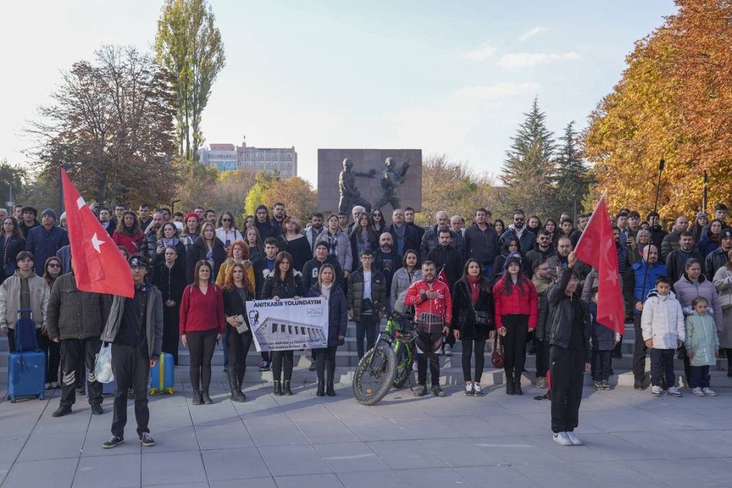 86 yıllık özlem... Saat 9'u 5 geçe hayat durdu 23