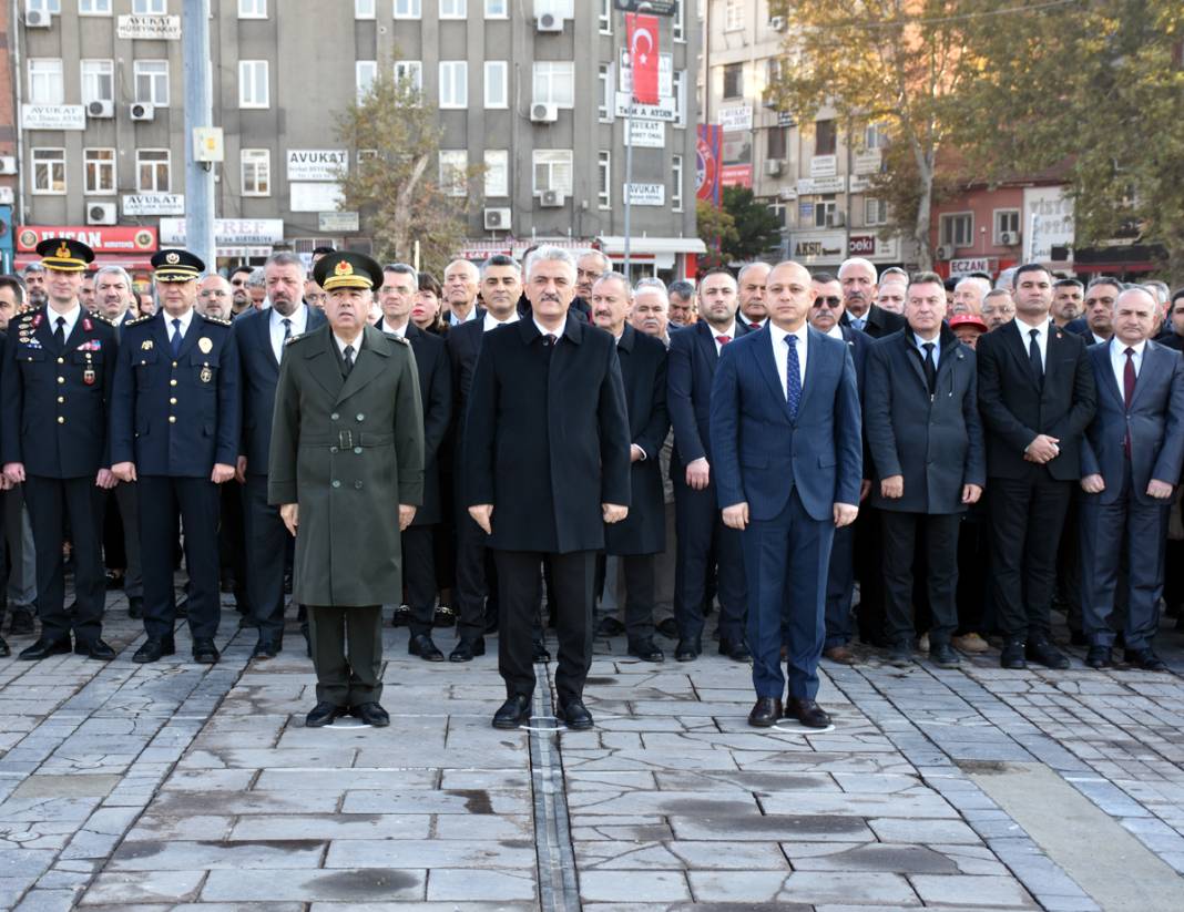 86 yıllık özlem... Saat 9'u 5 geçe hayat durdu 17