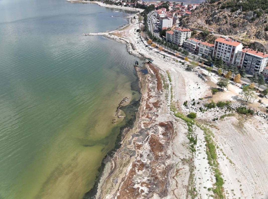 Eğirdir Gölü alarm veriyor: Beyşehir Gölü'nün üçte ikisi kadar su kaybetti 4