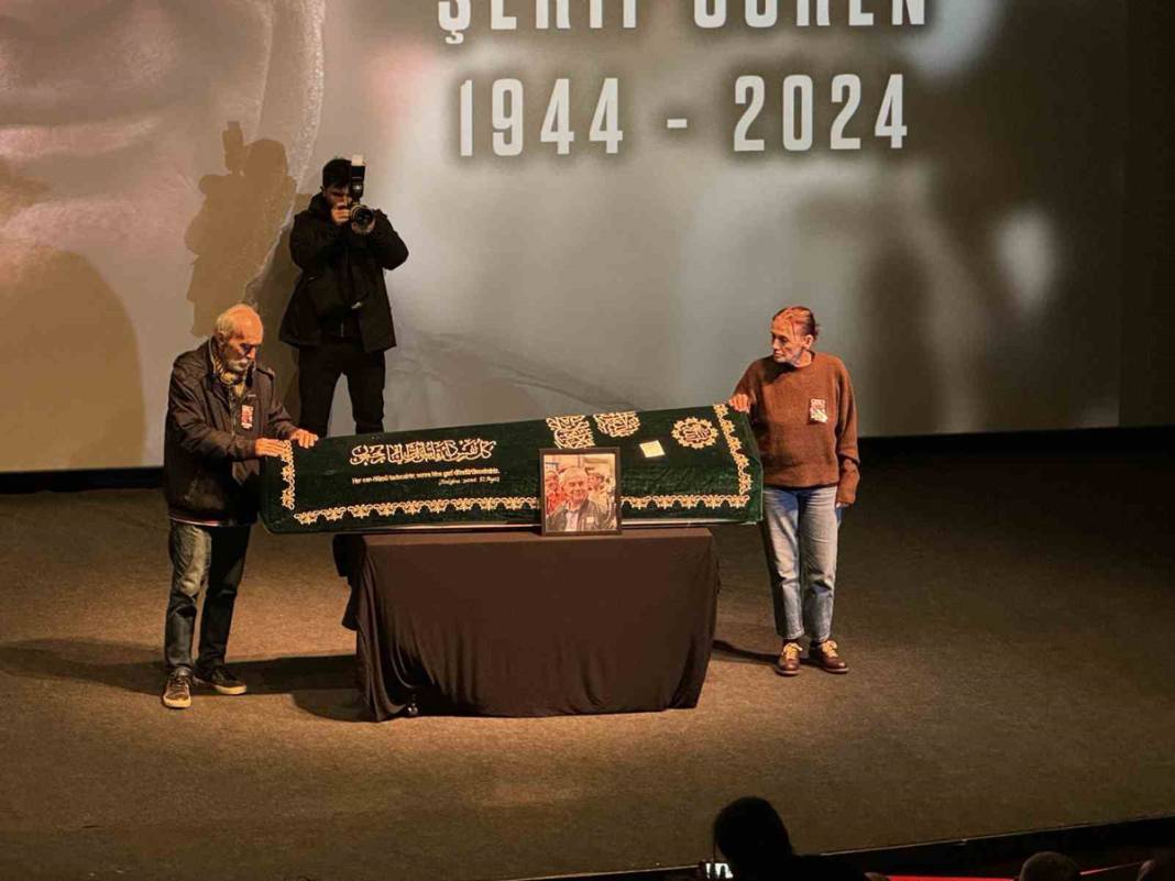 Yönetmen Şerif Gören için Atlas Sineması'nda tören 4