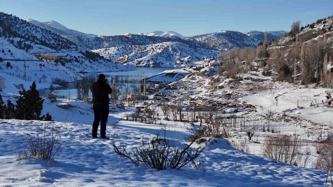 Yıllar sonra gün yüzüne çıkan Pusat köyü kara büründü 7