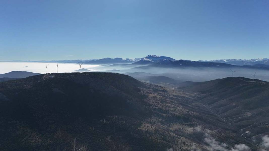 Beyşehir Gölü’nün yüzeyi yoğun sisle kaplandı 2