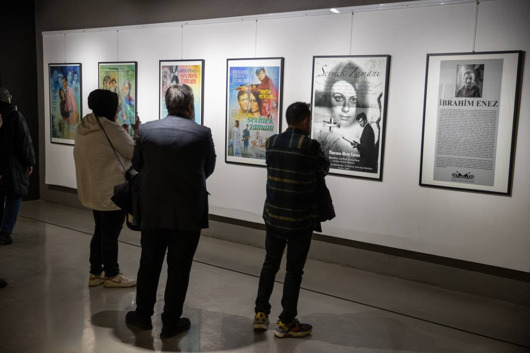 Sakarya'da "İbrahim Enez Film Afişleri Sergisi" sinema tutkunlarını buluşturuyor 2