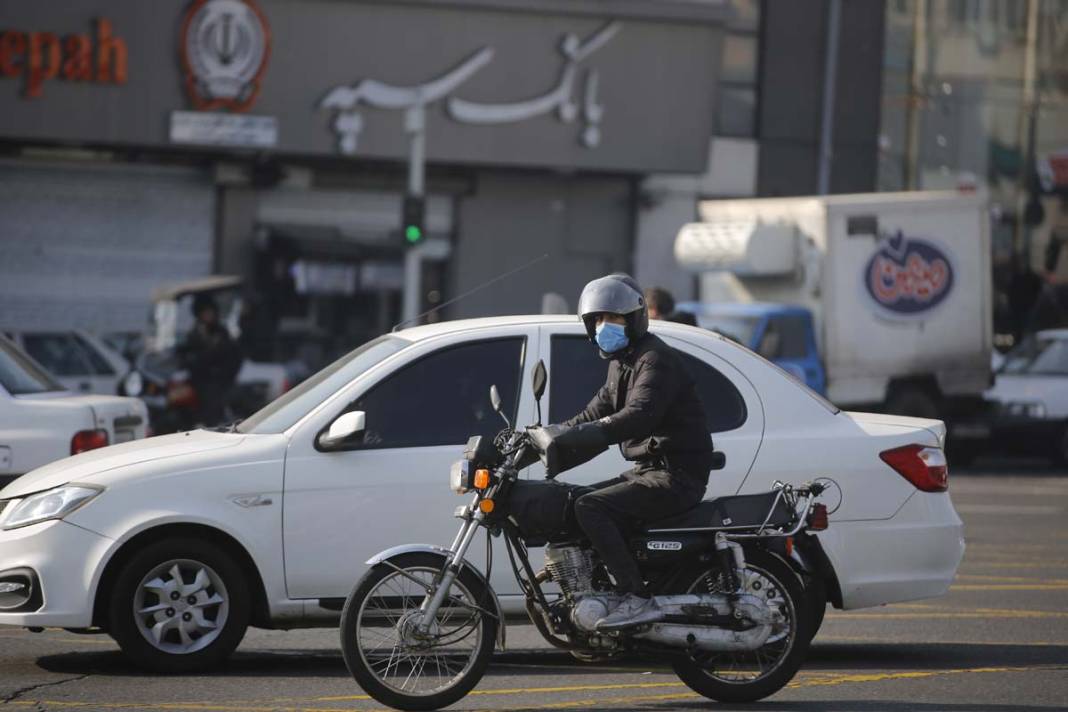 Tahran’da hava kirliliğine karşı olağanüstü önlem: Okullar ve idari kurumlar tatil edildi 10