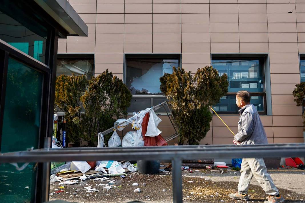 Yoon hakkında tutuklama kararı çıkaran mahkeme tahrip edildi 2