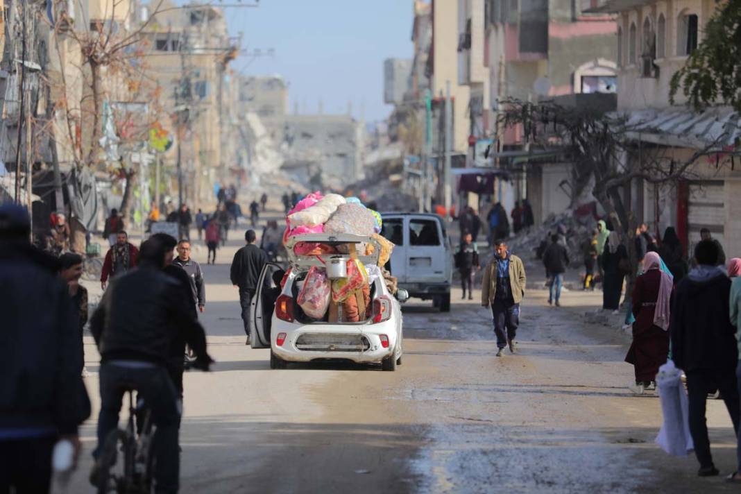 Ateşkesin ardından Filistinliler evlerine dönüyor 2