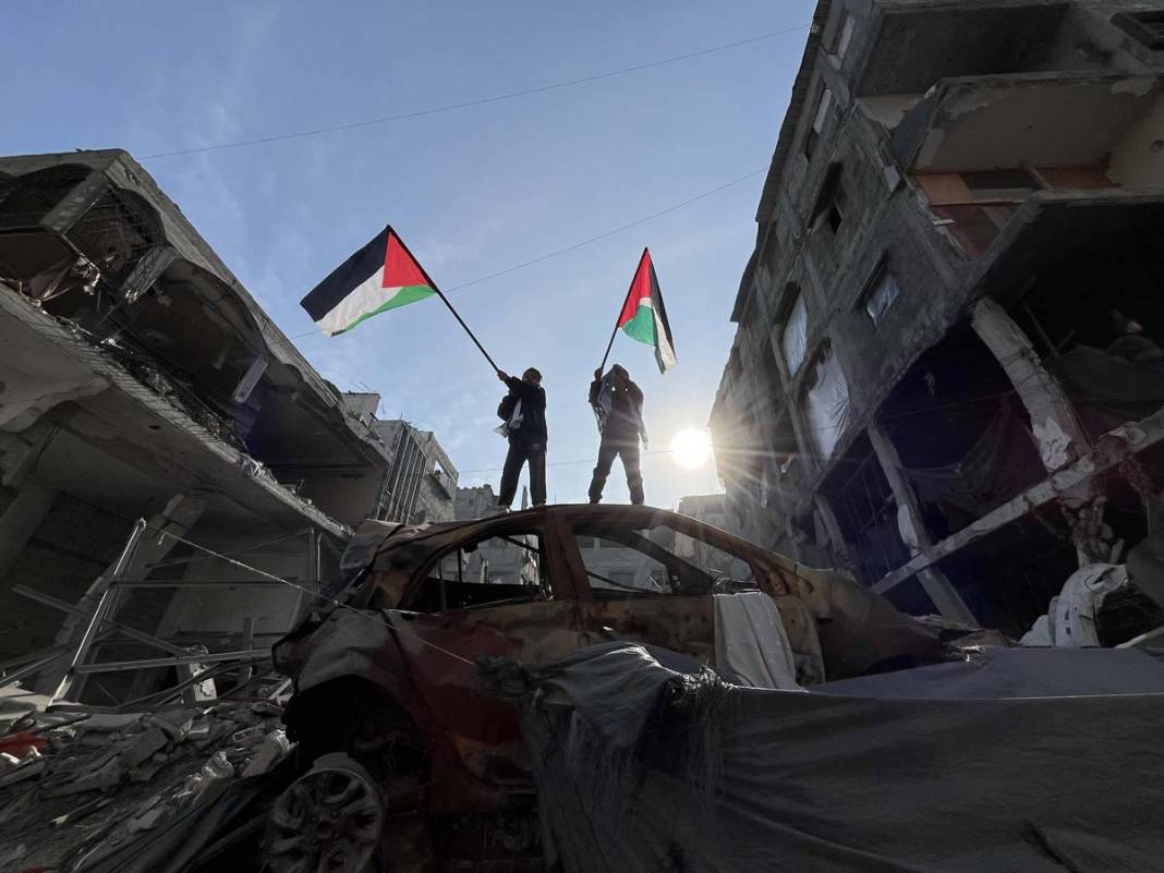 Ateşkesin ardından Filistinliler evlerine dönüyor 5