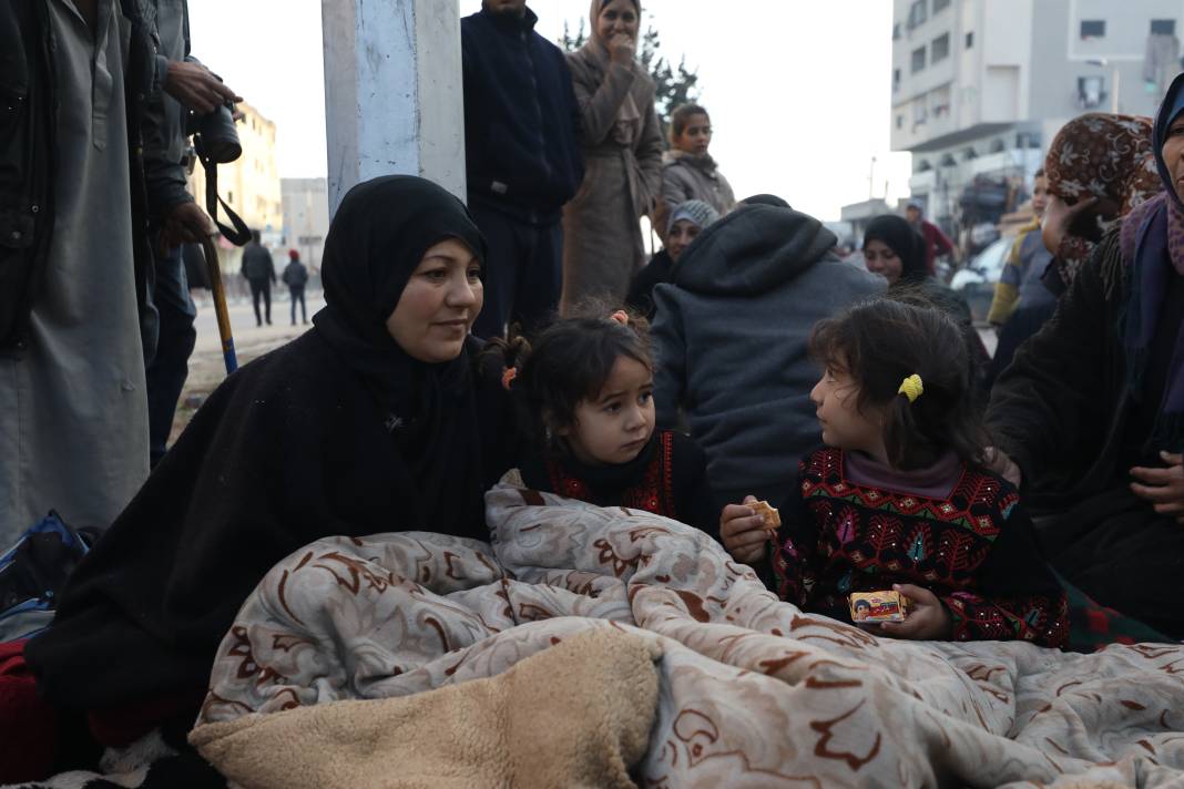 Gazzeliler kuzeye dönmek için bekliyor 14