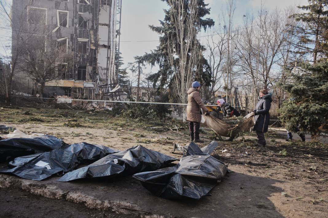 Ukrayna: Rus ordusunun İzyum'a düzenlediği füze saldırısında 5 ölü 3