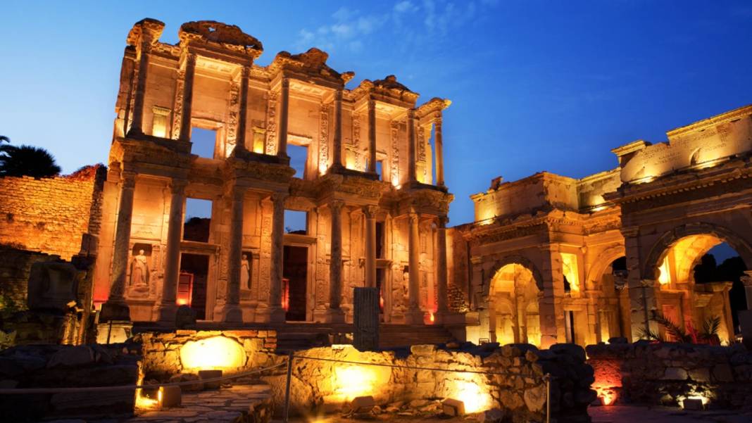 Türkiye'nin en çok merak edilen yerleri! 3'ü İstanbul'da 1'i Ankara'da, 1'i Bursa'da, 4'ü Antalya'da... 11