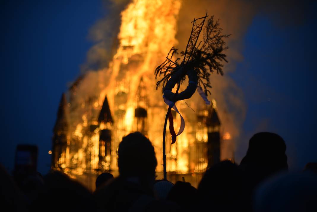 Üzüntülerin yakıldığı festival: Maslenitsa 10