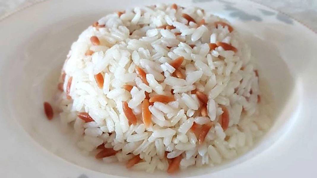 Ramazan'da bu besinleri ağzınıza sürmeyin! Sahurda yiyenler iftara kadar dayanamıyor: 2 kat daha fazla acıktırıyor... 4