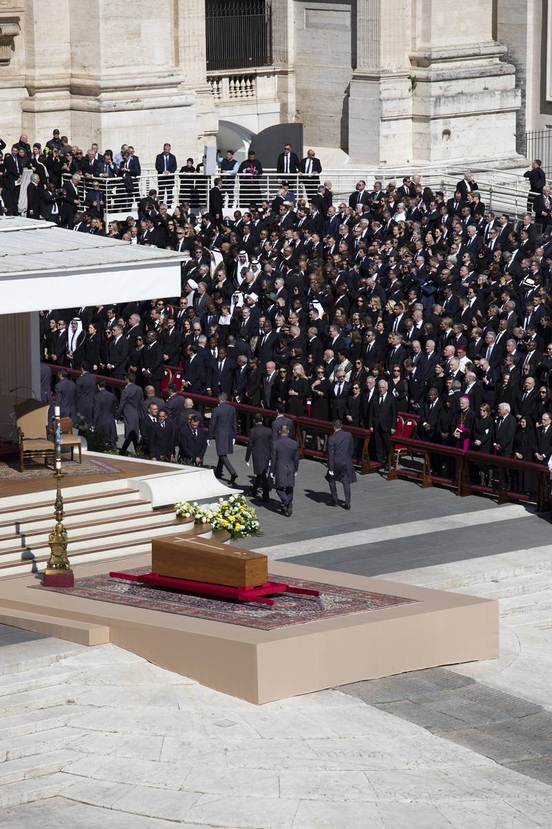 Aziz Petrus Meydanı’nda tarihi tören: Katolik dünyasından Papa Franciscus’a veda 36