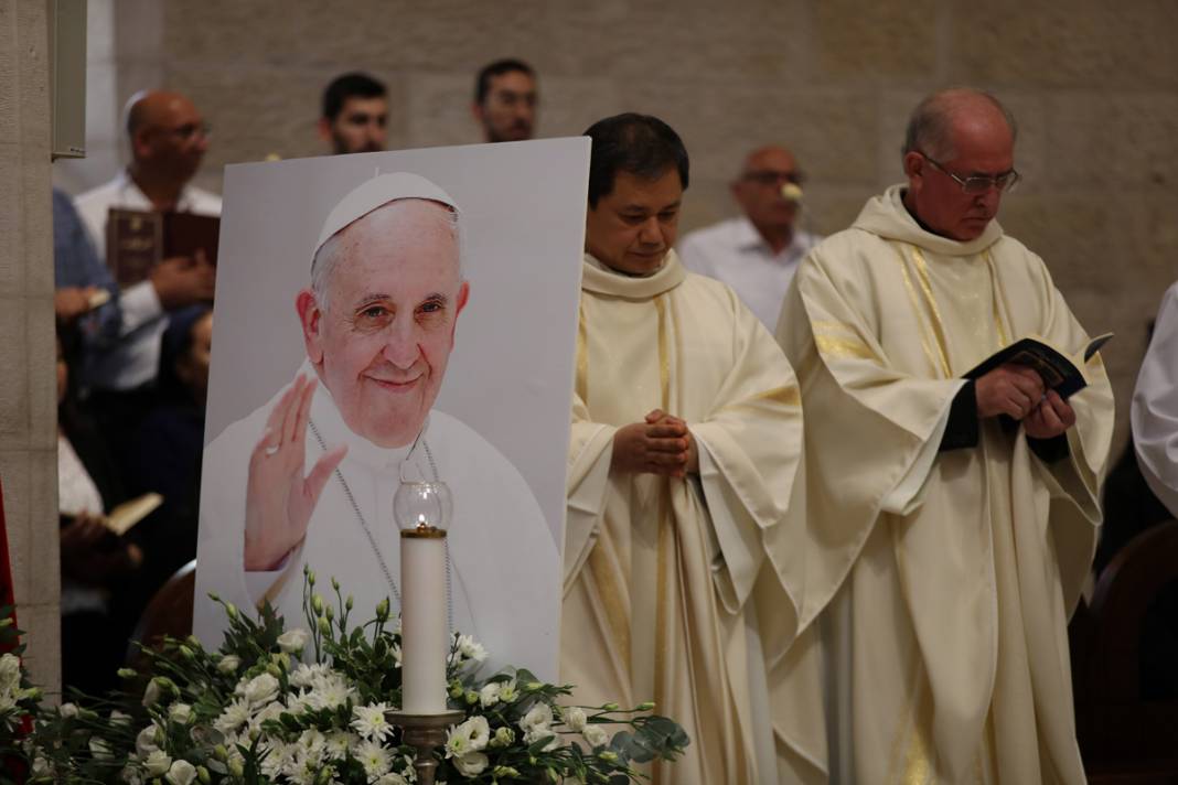Aziz Petrus Meydanı’nda tarihi tören: Katolik dünyasından Papa Franciscus’a veda 26