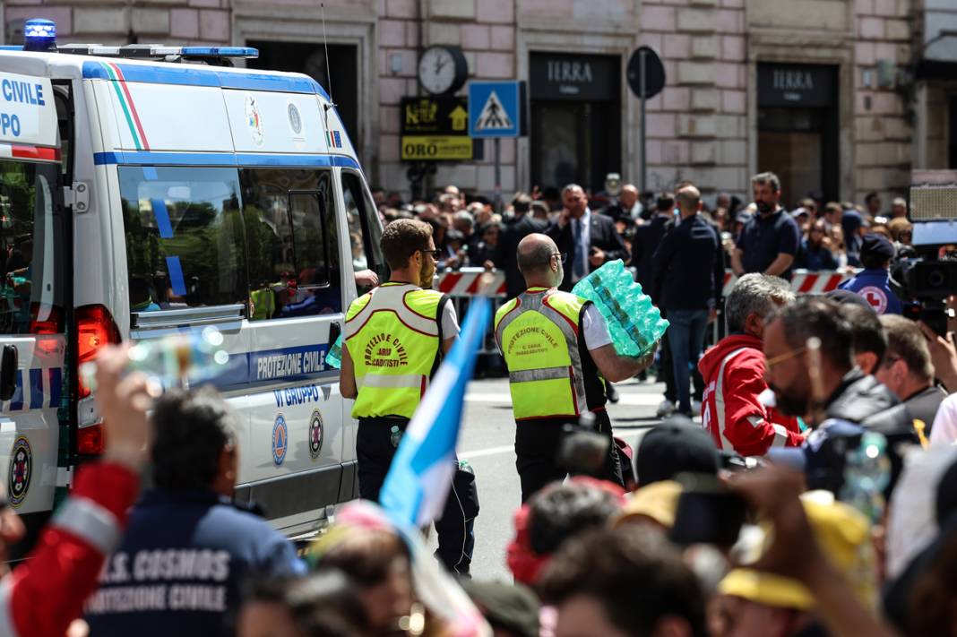 Aziz Petrus Meydanı’nda tarihi tören: Katolik dünyasından Papa Franciscus’a veda 9