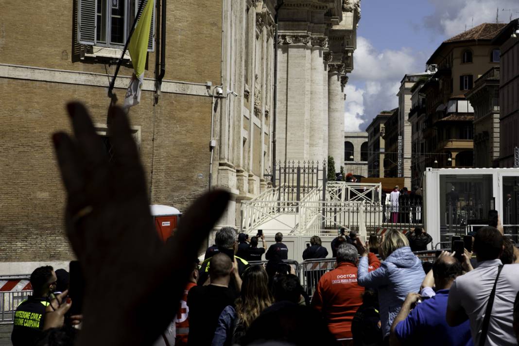 Aziz Petrus Meydanı’nda tarihi tören: Katolik dünyasından Papa Franciscus’a veda 1
