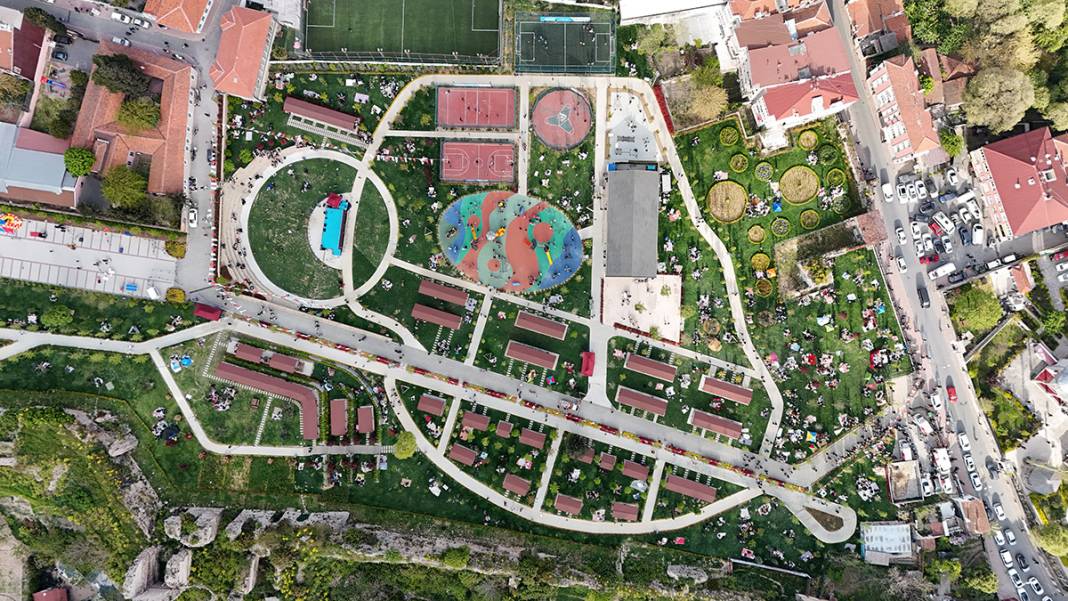 İstanbul sokağa döküldü! İşte drone görüntüleri 5