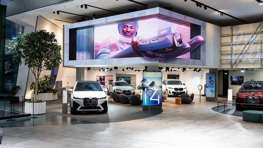 BMW'nin büyüleyici deneyim merkezini keşfetmeye hazır mısınız? 15