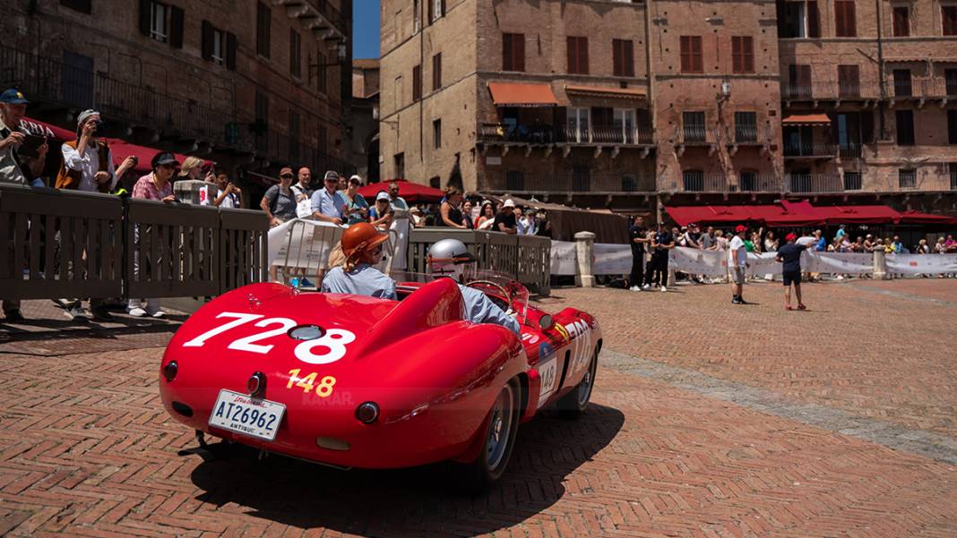 1000 Miglia 2025'te Roma fırtınası: Klasiklerin Başkent Çıkarması! 7