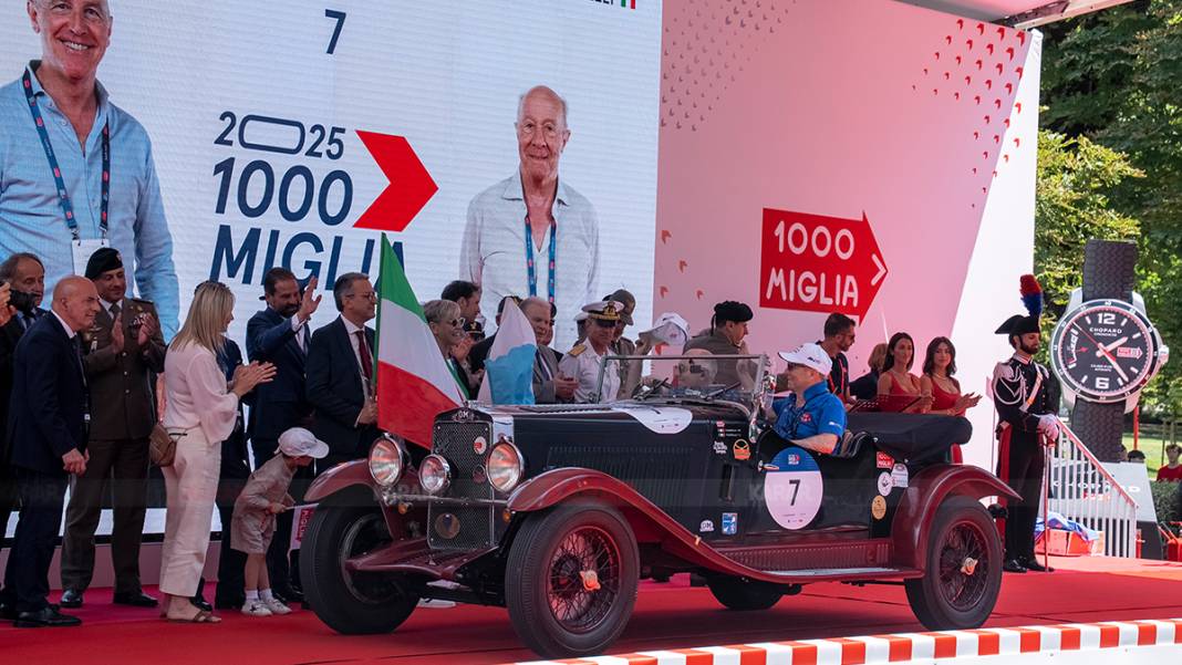 "Dünyanın en güzel yarışı" başladı: 1000 Miglia'da ilk gün heyecanı! 13