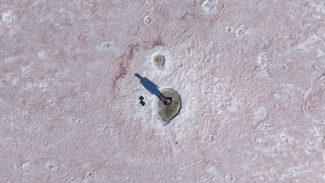 Tuz Gölü yazla birlikte renk değiştirdi 6