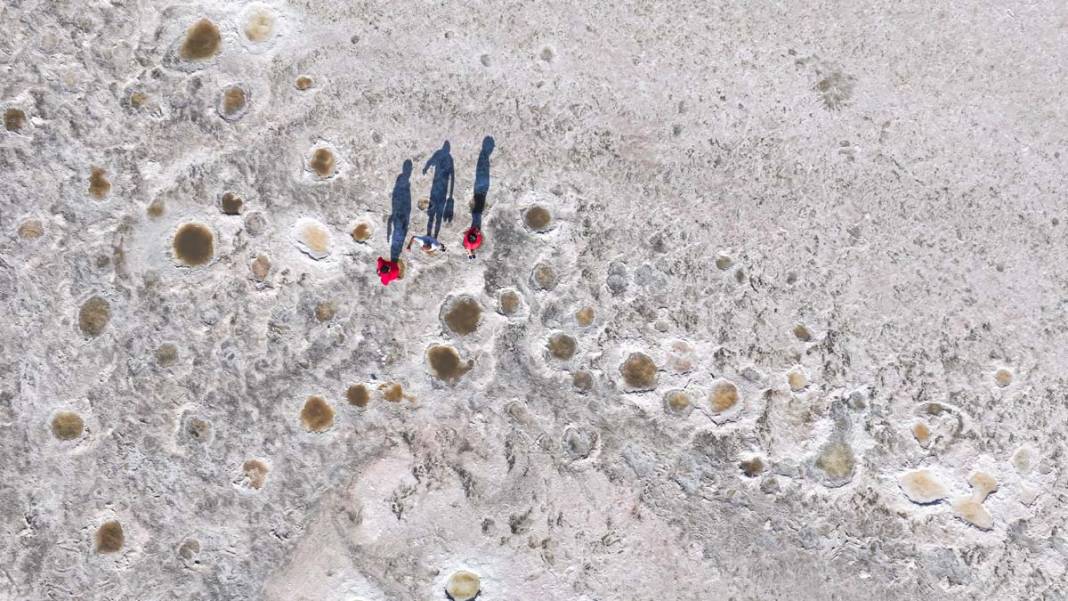 Tuz Gölü yazla birlikte renk değiştirdi 2