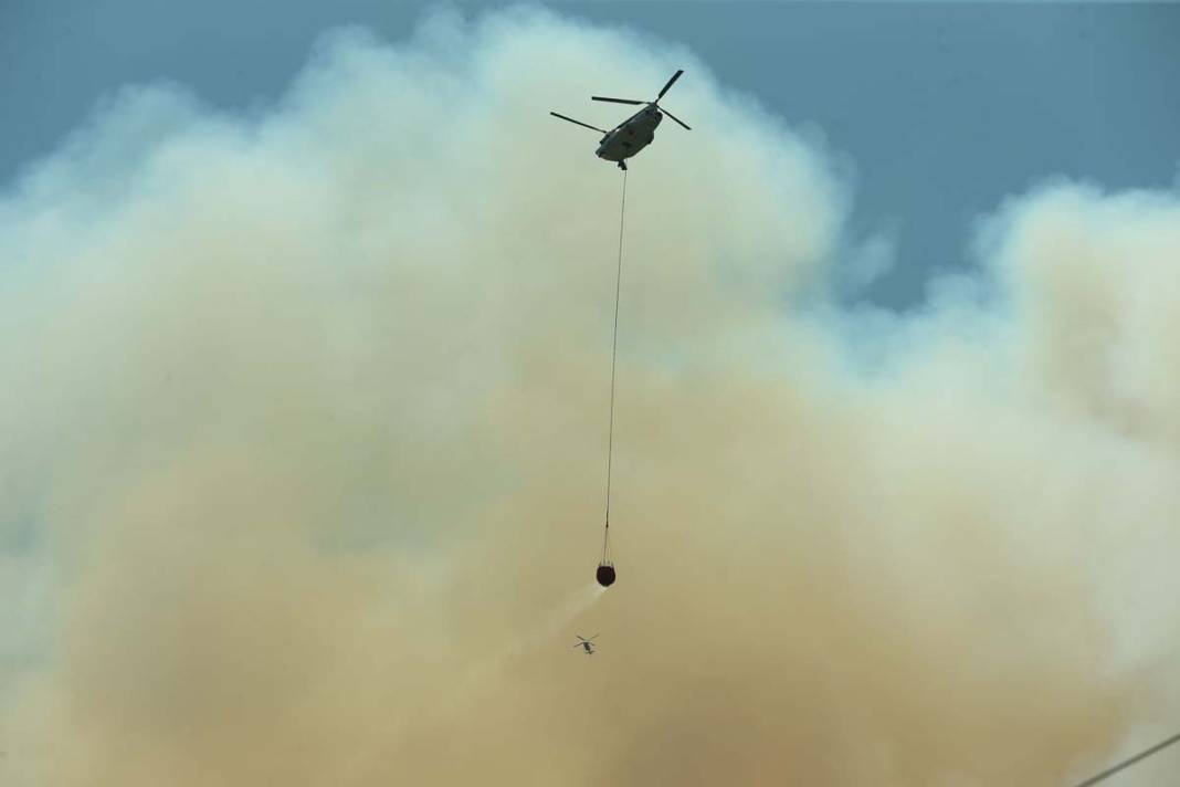Sakarya’da 3 gün arayla ikinci yangın: Karayolu trafiğe kapatıldı 2