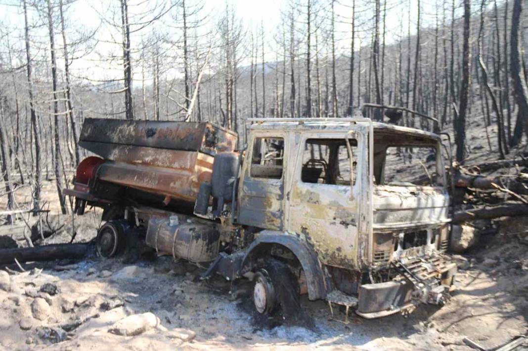 Yangında 10 görevli şehit olmuştu: Facianın izleri görüntülendi 5