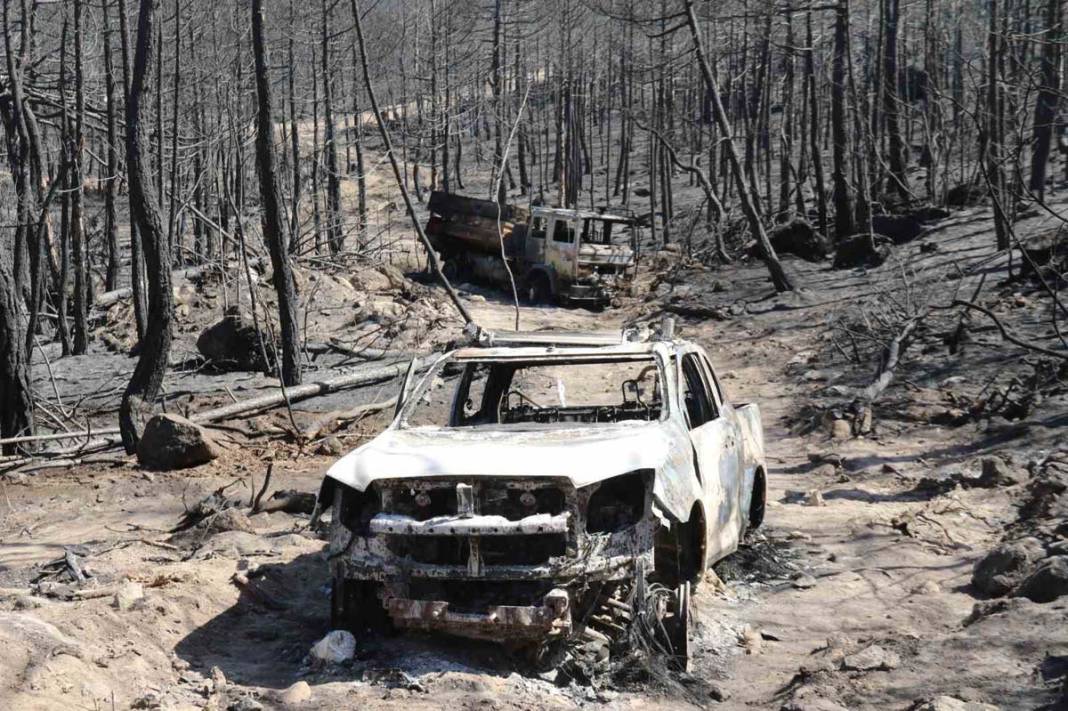 Yangında 10 görevli şehit olmuştu: Facianın izleri görüntülendi 3