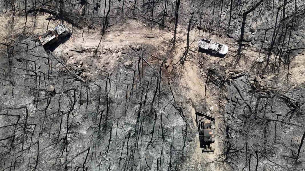 Yangında 10 görevli şehit olmuştu: Facianın izleri görüntülendi 1