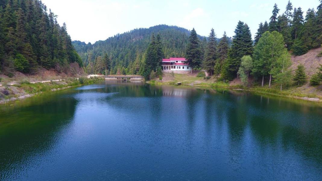 Huzurun ve ekonomik tatilin adresi: Karadeniz'in dalgasız tek kenti, Ege ve Akdeniz'e meydan okuyor! Emekli ve ailelerin gözdesi 5