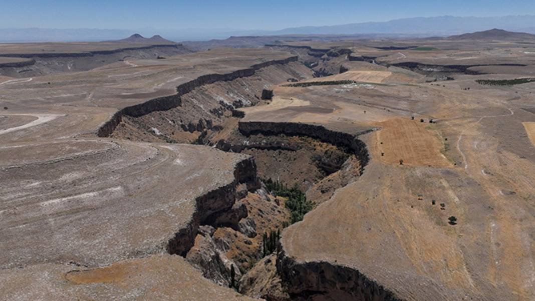 Ne Petra ne Arizona! Türkiye'nin gizli cenneti ortaya çıktı: Kayseri'deki Avla Kanyonu, Arizona'ya rakip oldu! 4