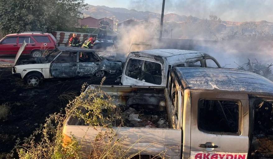 Aydın'da yediemin otoparkında yangın: 35 araç kül oldu 1