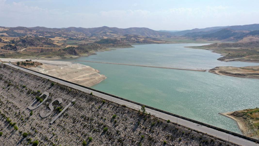 Gediz Nehri kurudu, barajlar alarm veriyor: Tarım ve içme suyu tehlikede 1