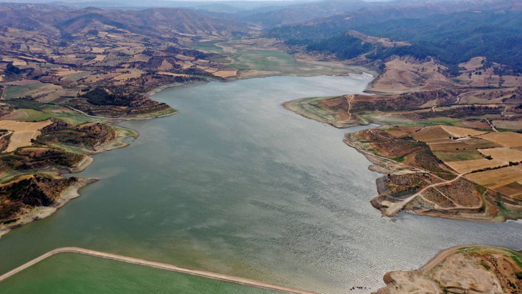 Gediz Nehri kurudu, barajlar alarm veriyor: Tarım ve içme suyu tehlikede 6