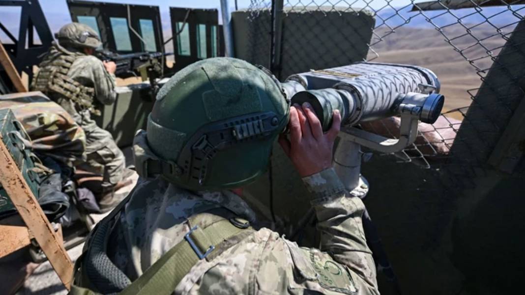 Van-İran sınırında güvenlik duvarı yükseliyor: 204 kilometrelik bölüm bitti 10